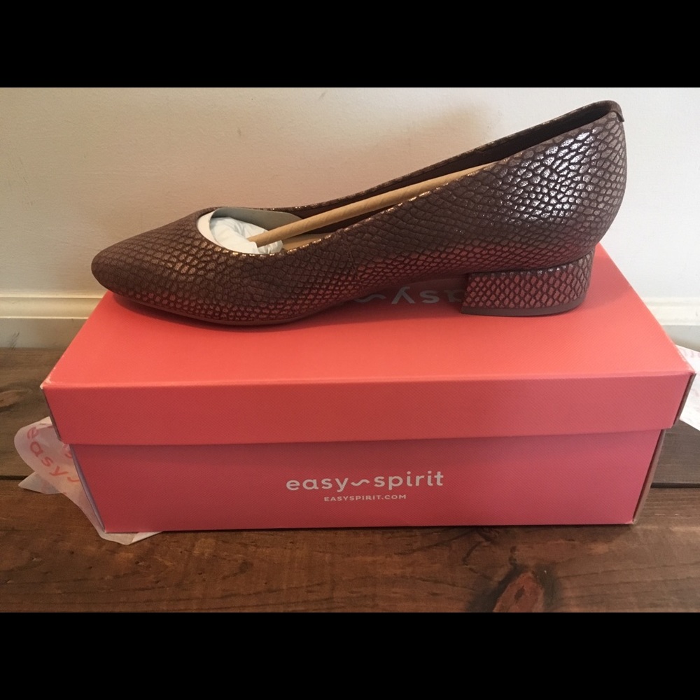 Easy Spirit Block Heel Textured Pumps
